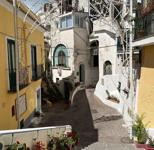 Albori Bilocale Panoramico
